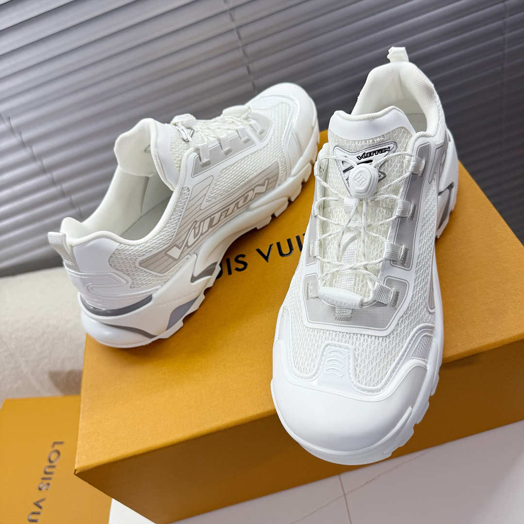 [LouisVuitton] 루이비통 LV 러너 택틱 스니커즈