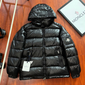 [Moncler] 몽클레어 마야 후드 쇼츠 다운 자켓