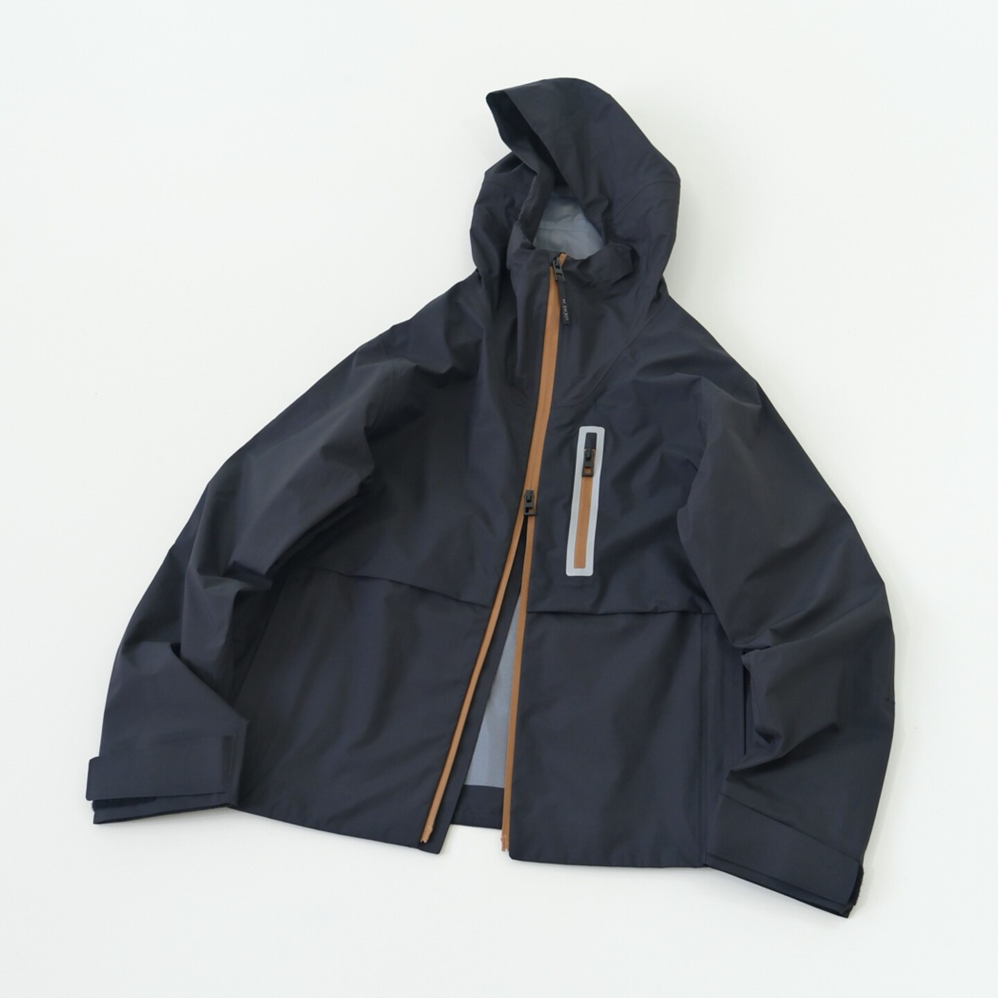 [Loewe x On Running] 로에베 x 온 러닝 테크니컬 쉘 블랙